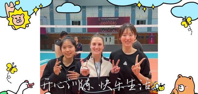 颜妮, 单琳倩, 看着队友们