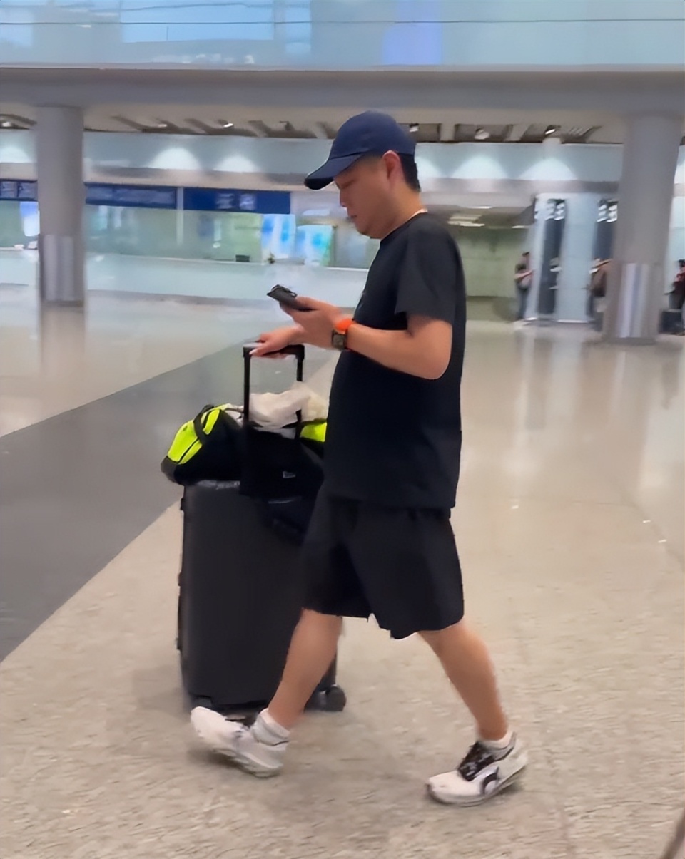 aODs, 界对于他是, UsiHZ